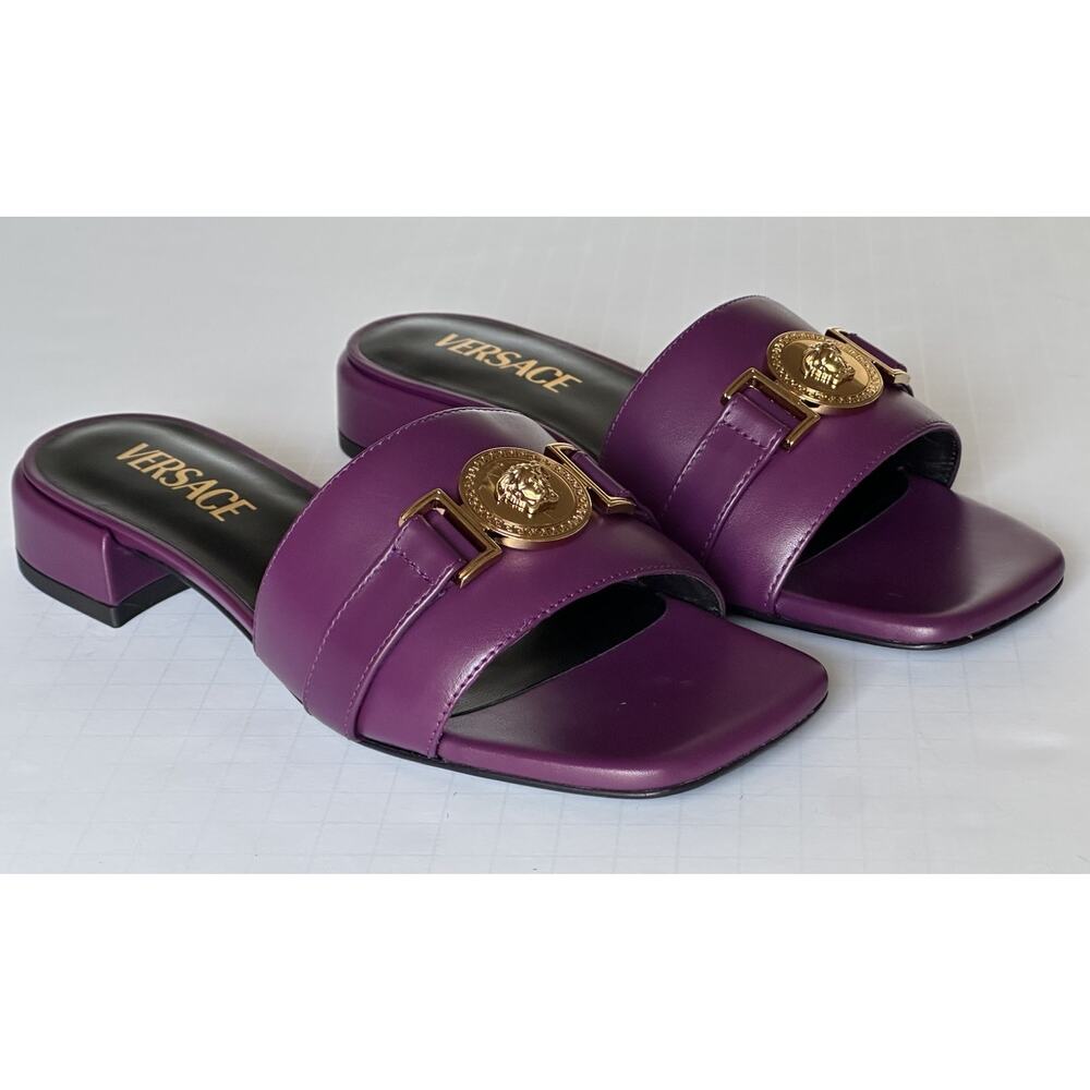 VERSACE Medusa Women's Plum Sandals 7 US (37 Euro) 1014748 Spain NIB $900 - Picture 1 of 15